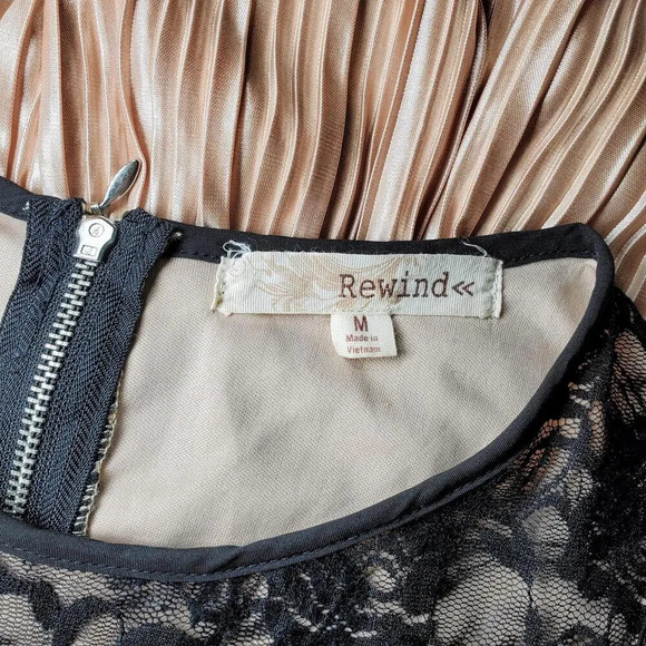 Rewind Lacey Sleeveless Pleated Skirt Party Dress Juniors Size Medium - Picture 4 of 12